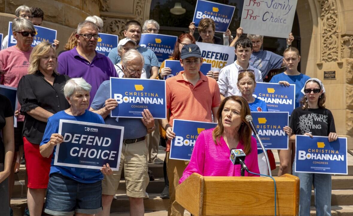 Iowa Democrats call out Republicans over new abortion restrictions